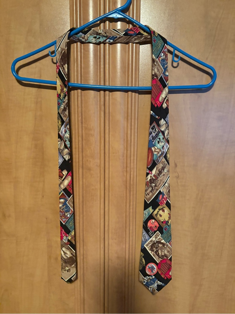 Vintage 1994 Nicole miller NFL tie 100% silk